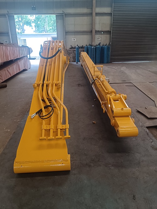 挖掘機(jī)加長臂改裝廠 挖掘機(jī)加長臂改裝廠