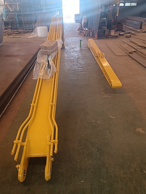 挖土機(jī)加長臂